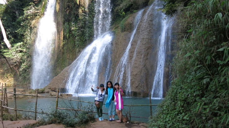 Водопад Заййем в городке Мокчау - ảnh 1